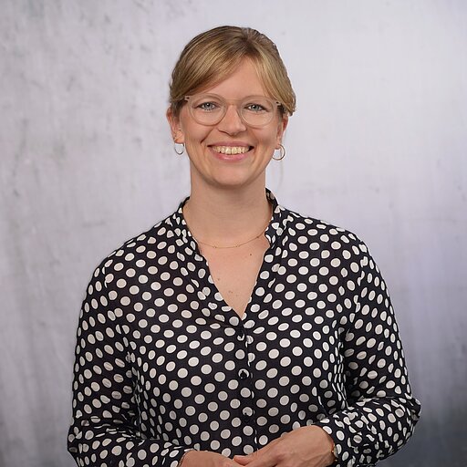 Portrait_Woern Porträt von JProf. Dr. Katharina Wörn